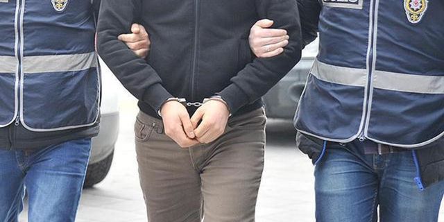 Öğretmen FETÖ'den gözaltına alındı tutuklandı
