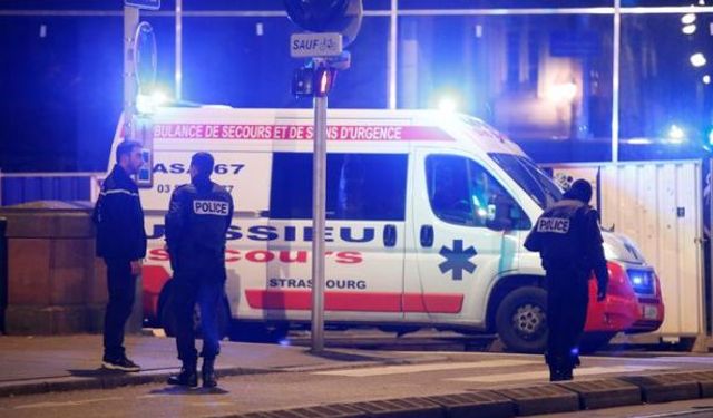 Son dakika: Fransa'da Noel alanına saldırı, çok sayıda ölü ve yaralı haberi geliyor