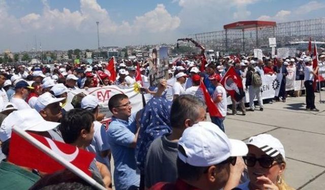 EYT'lilerden dev miting: Hakkımızı verin