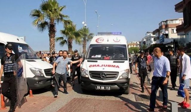 Suriyeliler ambulansa saldırdı