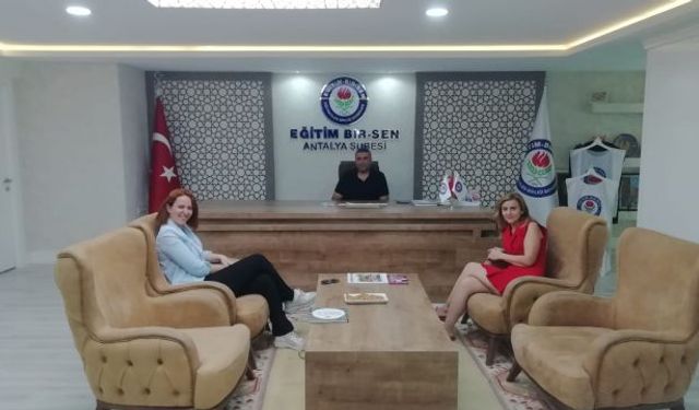 Antalya Lider Eğitimci Yazarlar Derneği Antalya İl Başkanı Antalya Memursen Konfederasyonu Eğitim-Bir-Sen’i Ziyaret Etti