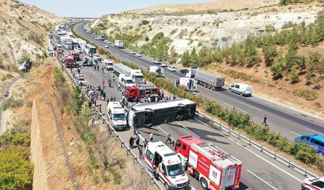 Gaziantep'teki trafik kazasına karışan otobüs hız sınırını aşmış, beklenen rapor geldi  